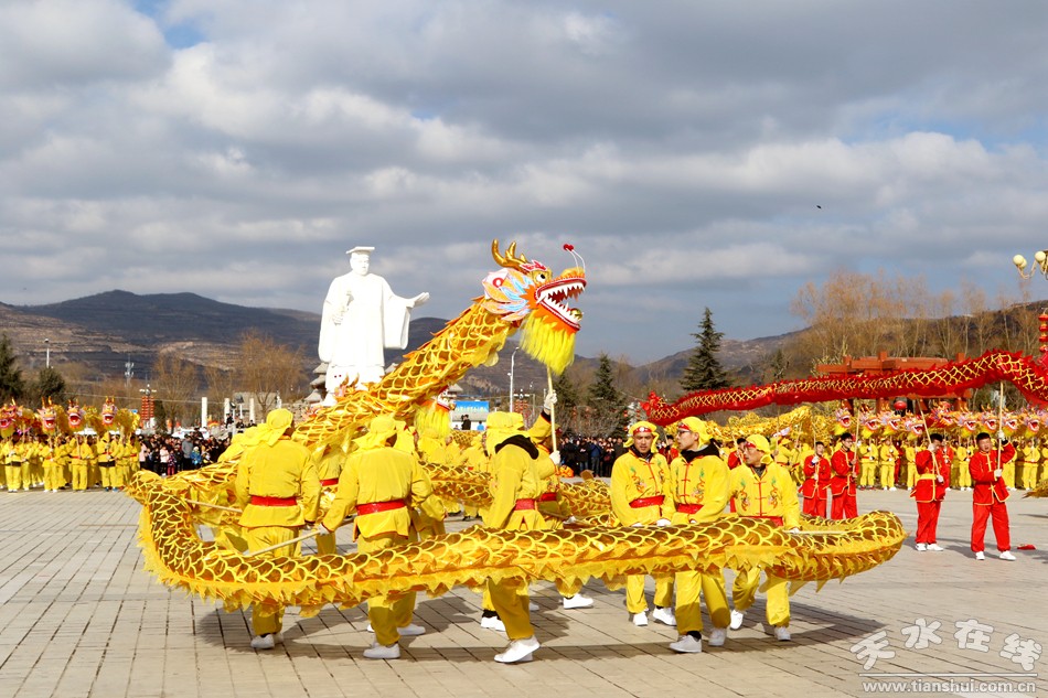 清水縣舉辦五個“70”鬧新春彩排活動，天水在線航拍記錄精彩瞬間